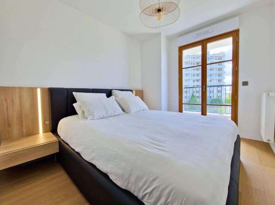 Sublime Appartement 4 Etoiles Neuf T3 Aputeaux 61M2 Proche La Defense, 10M2 De Terrasse Avec Magnifique Vue Экстерьер фото