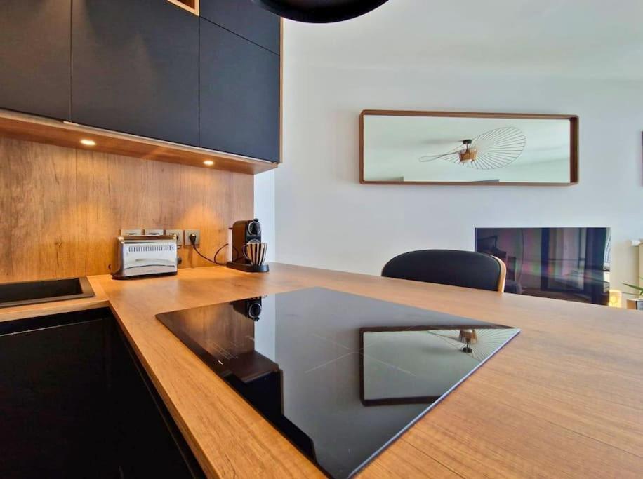 Sublime Appartement 4 Etoiles Neuf T3 Aputeaux 61M2 Proche La Defense, 10M2 De Terrasse Avec Magnifique Vue Экстерьер фото